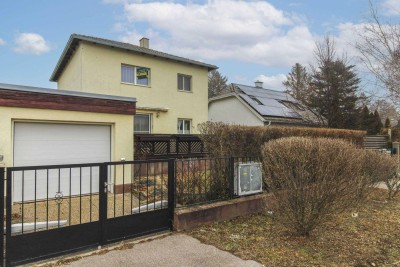 Ihr neues Zuhause! Gepflegtes Einfamilienhaus mit großzügigem Grundstück und Garage in Ebreichsdorf