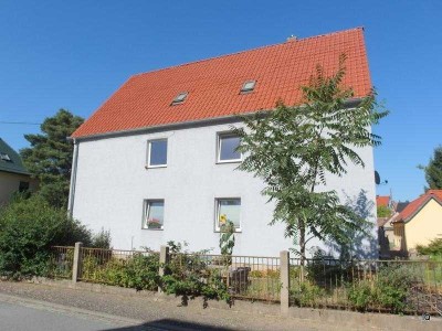 Ab Nov. 2025: Kleine 2-Zimmer-Singlewohnung in RÖDERAU * Laminatboden * separater Essküche * Dusche
