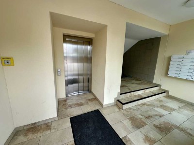 Helle 3-Zimmer Wohnung mit Süd-Balkon im 4. OG in Krumbach (Schwaben)