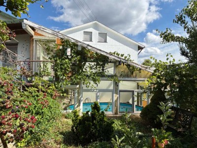 Freistehendes ein/zwei Familienhaus privat zu verkaufen