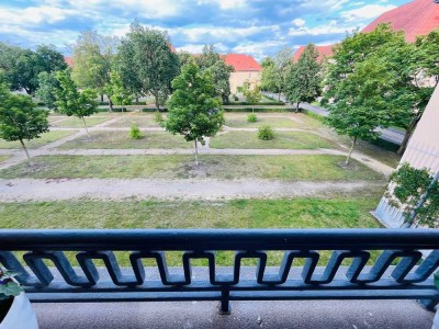 Sonnige Loggia-Whg im Ludwig-Hoffmann-Quartier! **vermietet /  2 Kellerflächen**