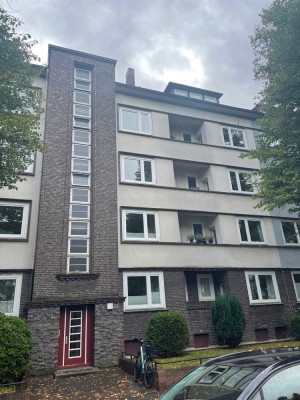 Charmantes 1-Zimmer-Apartment im 4. OG in Kiel-Blücherplatz bis April 2026 zu vermieten