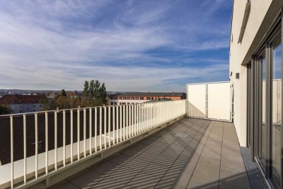 Nachmieter per 01.09.: 5 Zimmer DG - Maisonette Wohnung mit Dachterrasse