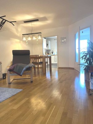 Perfekte KAPITALANLAGE: Bestens VERMIETETE 3-Zimmer-Wohnung mit Gartenblick + 1 TG-Platz