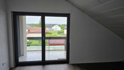 3 Zimmer Dachgeschosswohnung mit Balkon in Geislingen