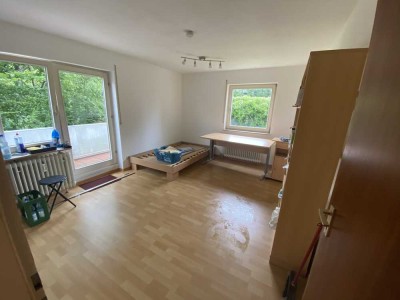 Schöne, helle 1-Zimmer-Wohnung in Uni-Nähe mit Balkon und Einbauküche