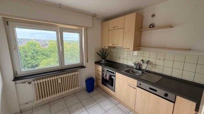 Gepflegte 2-Zimmer-Wohnung mit EBK und Balkon