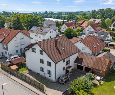 Attraktive, renovierte 4,5-Zi-Wohnung mit gehobener Ausstattung und großem Balkon