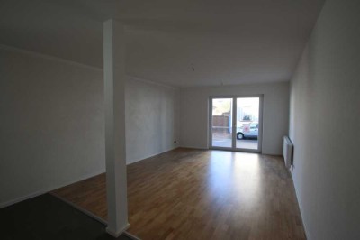 Moderne Erdgeschosswohnung im 4-Parteienhaus