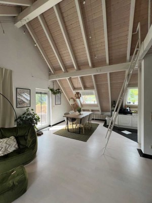 Schicke 3,5-ZKB-DG-Wohnung mit Panoramablick in Lautern