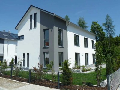 Modernes, großzügiges Einfamilienhaus im Süden von Landsberg mit Bergblick