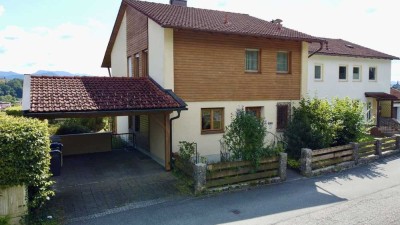 Weitblick über Traunstein – Einfamilienhaus in der Weinleite