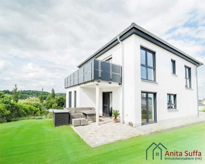 Moderne Architektur: Ihr energieeffizentes Traumhaus mit Weitblick und Einliegerwohnung!