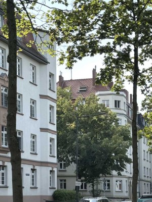 Traumhafte, hochwertig sanierte Altbauwohnung im Agnesviertel