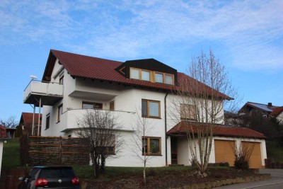 Geräumige 4-Zimmer Wohnung in ruhiger Lage in Salach