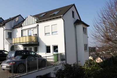 3-Zimmer-Maisonette Wohnung mit Balkon in zentraler Aussichtslage von Bad Honnef-Aegidienberg