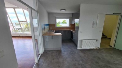 Exklusive Penthouse-Wohnung 3 ZKB und Balkon BB-Rauher Kapf
