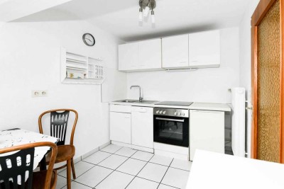 ImmoBillia: Helle 2-Zimmer-Wohnung in gepflegtem Mehrfamilienhaus!"