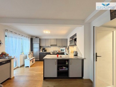 Große, sanierte 5-Zimmer-Wohnung mit Garage und AAP