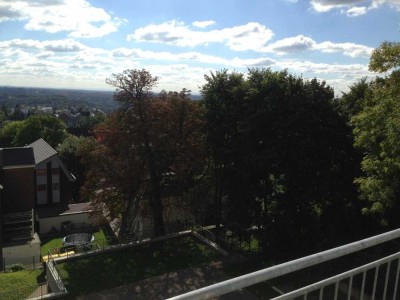 Tolle Fernsicht! Attraktive 3,5-Zimmer-Maisonettewohnung mit Balkon