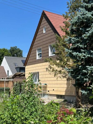 Schönes Einfamilienhaus mit großem Garten zu vermieten