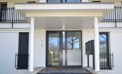 Exklusive 3-Zimmer Gartenwohnung mit luxuriöser Innenausstattung, grosser Terrasse & Einbauküche