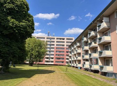 Neuwertige 2-ZW mit Balkon und EBK wartet auf Sie als neue/n Mieter/in