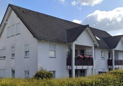 Geschmackvolle, modernisierte 1,5-Zimmer-Wohnung mit geh. Innenausstattung mit Balkon und EBK