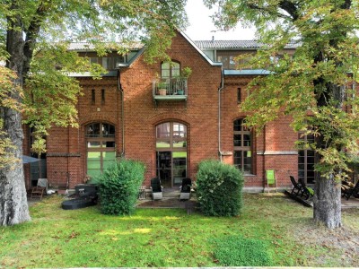 Historischer Wohntraum am Ruinenberg: Denkmalgeschützt mit Galerie, Terrasse, Keller & Tiefgarage