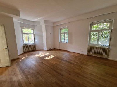 Zweier-WG mit Aufenthalts-/Esszimmer, Einbauküche, Bad in denkmalgeschütztem Altbau Parkstrasse