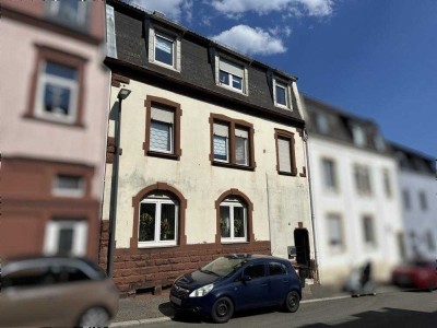 +++ Stadtteil Husterhöhe: 3-Familienhaus mit Hof und Garten in ruhiger Seitenstraße++