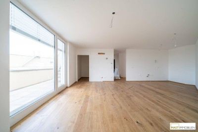 *Sommer 2025* Dachgeschosswohnung mit rund 83 qm Freifläche und direktem Seeblick!