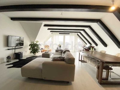 Großzügige Dachgeschosswohnung mit eigener Sauna.