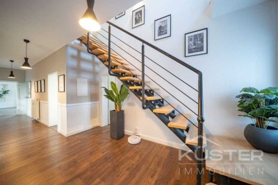 KÜSTER IMMOBILIEN präsentiert:Exklusives Wohngefühl mit Dachterrasse,Garten und Kamin