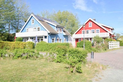Exklusive Kapitalanlage in direkter Wasserlage: Zwei Wohnhäuser mit 8 Einheiten auf Rügen