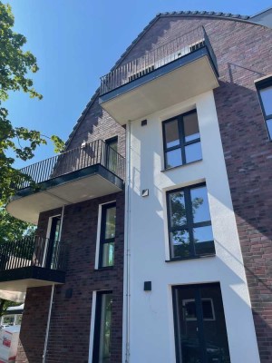 *** NEU: ENERGIEEFFIZIENTE 2-Zi.-NEUBAU-WOHNUNG MIT BALKON, FAHRSTUHL UND TIEFGARAGE ***