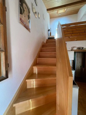 Ruhige Maisonettenwohnung in 3 er WG- Haus