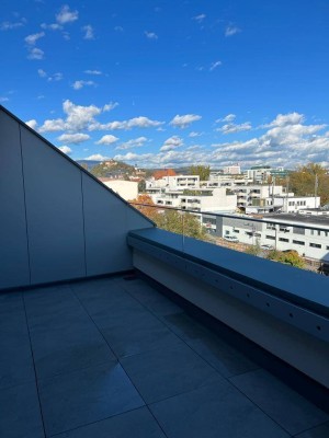 Bright and Spacious 3-Zimmer Wohnung