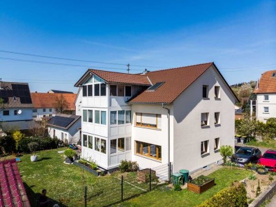 Ravensburg – Schicke 4,5-Zi.-Whg. mit riesigem Garten
im begehrten Ravensburger Süden…