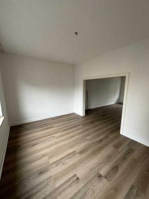 Renovierte 4-Raum-Wohnung mit Balkon in Mönchengladbach