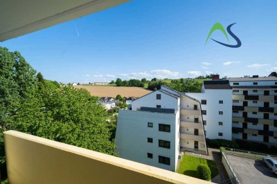 Sanierte Dreizimmerwohnung mit großem Südbalkon und Einbauküche - Provisionsfrei