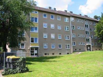 Kleine Familien Wohnung-  3-Zimmerwohnung mit Balkon!