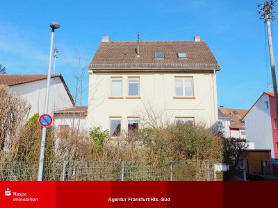 Steinbach! Einfamilienhaus mit ca.153m² Wohnfläche auf 496m² Grundstück.