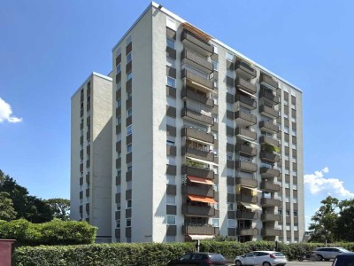Über den Dächern von Ludwigshafen-Gartenstadt. Gepflegte 3-ZKB-Wohnung mit Stellplatz und Loggia