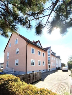 Helle 2-Raum-Wohnung mit Balkon