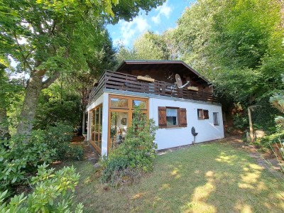 Alpenflair im Pfälzer Wald - Urgemütliches Blockbohlen-Chalet zur sofortigen Eigennutzung/Vermietung