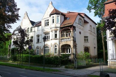 Stilvolle 2 Raumwohnung mit  Balkon am Schloßpark in Gotha