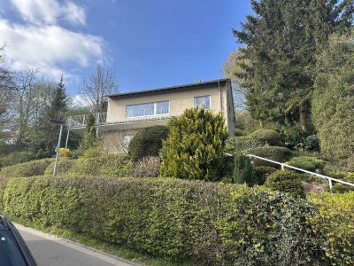 Freistehendes Einfamilienhaus mit Fernblick in Wachtberg-Pech