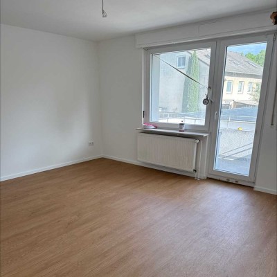 Vollständig renovierte Wohnung mit zweieinhalb Zimmern und Balkon in Dortmund