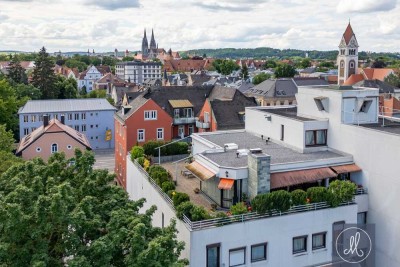 Wenn Träume wahr werden: Penthouse mit riesigen Dachgarten in der Regensburger Innenstadt